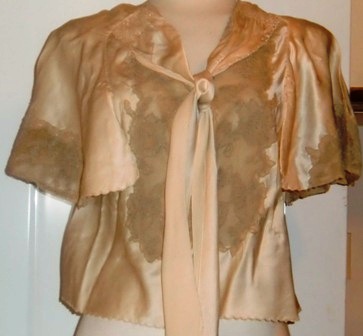 xxM189M 1932 Bed Jacket